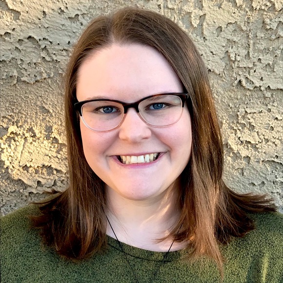 Meet your Posher, Katie - Picture 1 of 1